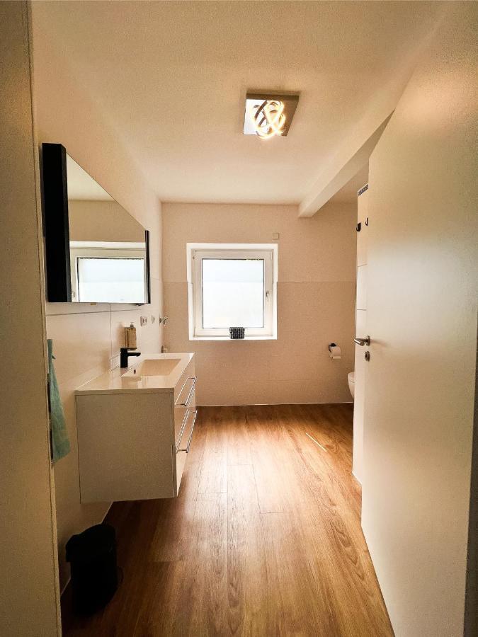 Modern Apartment Wissenbach 2 Barrierefrei Eschenburg Buitenkant foto